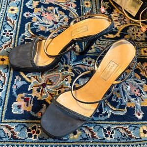 Vera wang navy Swarovski crystal strapy stiletto 4 & 3/4 inches heel size 7